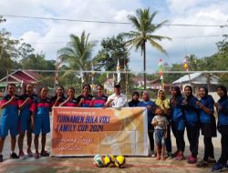 Kades Tri Mulya Buka Turnamen Bola Voli Family Cup