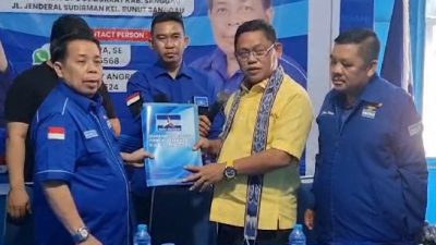 Fransiskus Ason Kembalikan Berkas ke DPC Partai Demokrat Sanggau