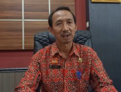 Koordinator BPP Sedang Mendata Lahan Pertanian Terdampak Banjir di Sanggau